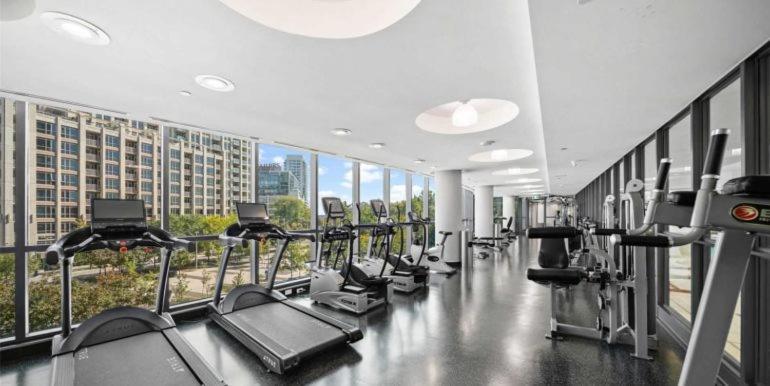 Luxury Suites Steps To Cn Tower Toronto Luaran gambar